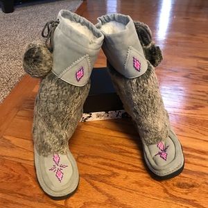 Moccasin Boots- rabbit fur and fur lined inside